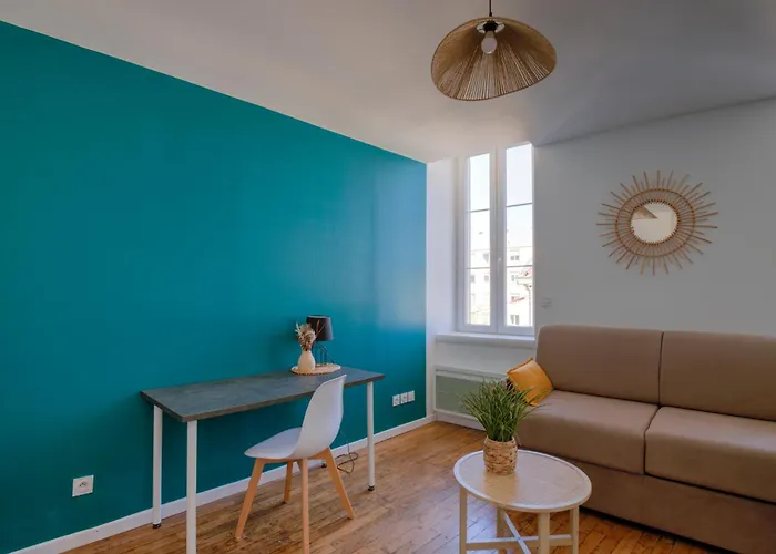 La Girelle -4 Pers- Balcon- Parking Gratuit * Bourg-en-Bresse