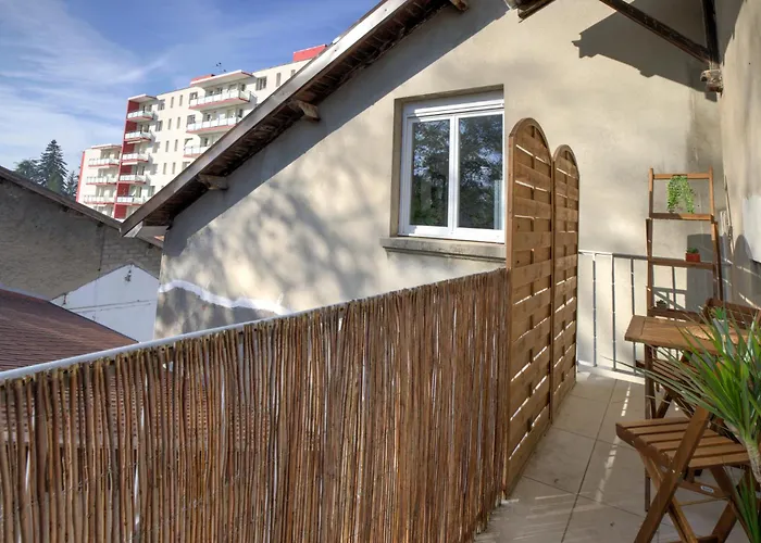 La Girelle -4 Pers- Balcon- Parking Gratuit * Bourg-en-Bresse